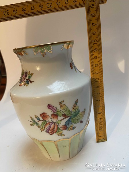 Herendi váza, Viktória mintás, 15 cm