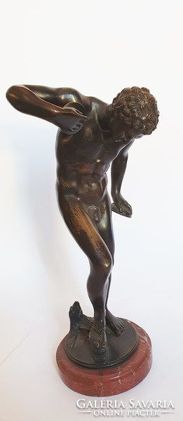 Neoklaszicista bronz szobot, táncoló atléta