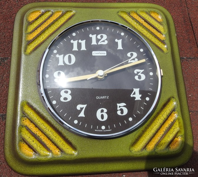 PALAS - nyugatnémet - zöld kerámia falióra -  vintage fali óra