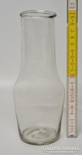 Colorless milk jug (1726)