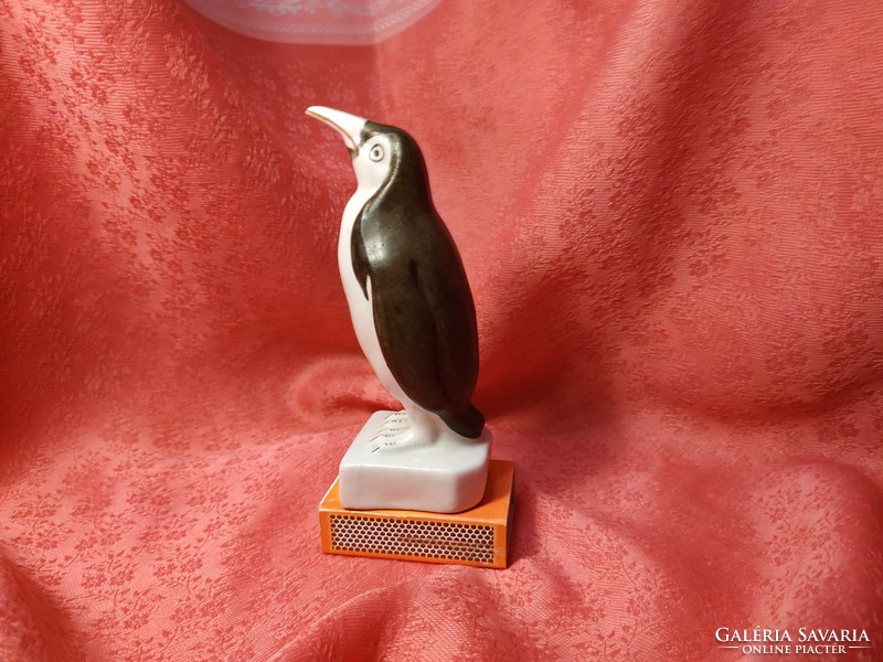 Aquincum kézzel festett porcelán pingvin, nipp