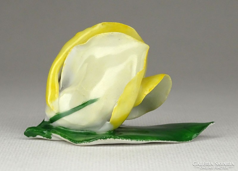 1E364 Aquincumi porcelán sárga virág rózsa levélen