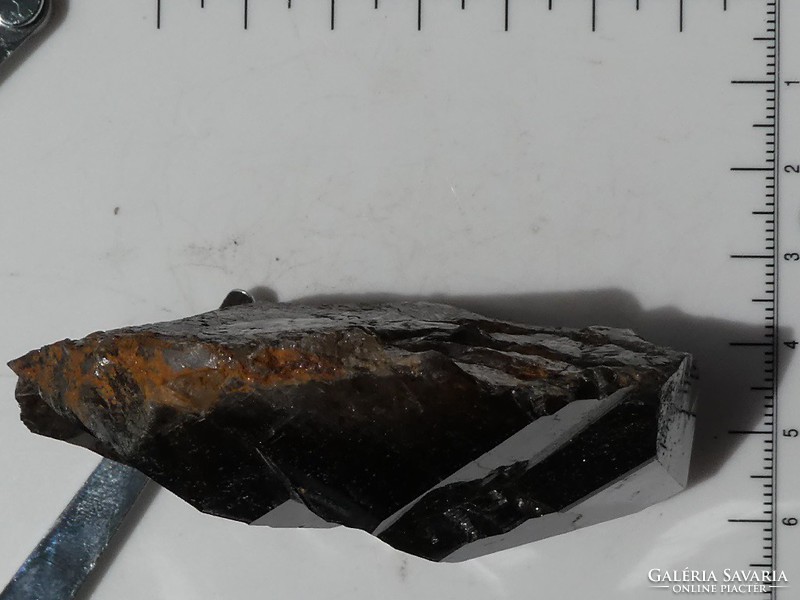 Természetes, sötét Morion Füstkvarc mintadarab. Nagy méretű gyűjteményi ásvány, dísztárgy. 120gramm
