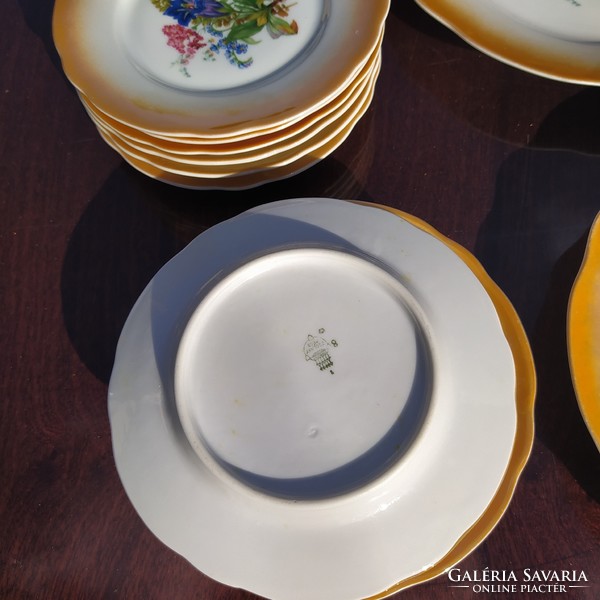 Zsolnay "Éva" porcelán tányérok XX. szd első feléből