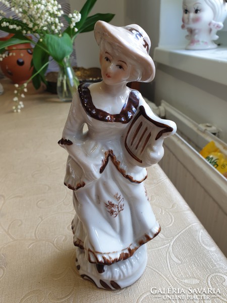 Antique porcelain figurine pair, musical pair for sale!