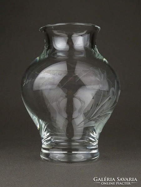 1E392 Régi kisméretű csiszoltüveg váza 12.5 cm