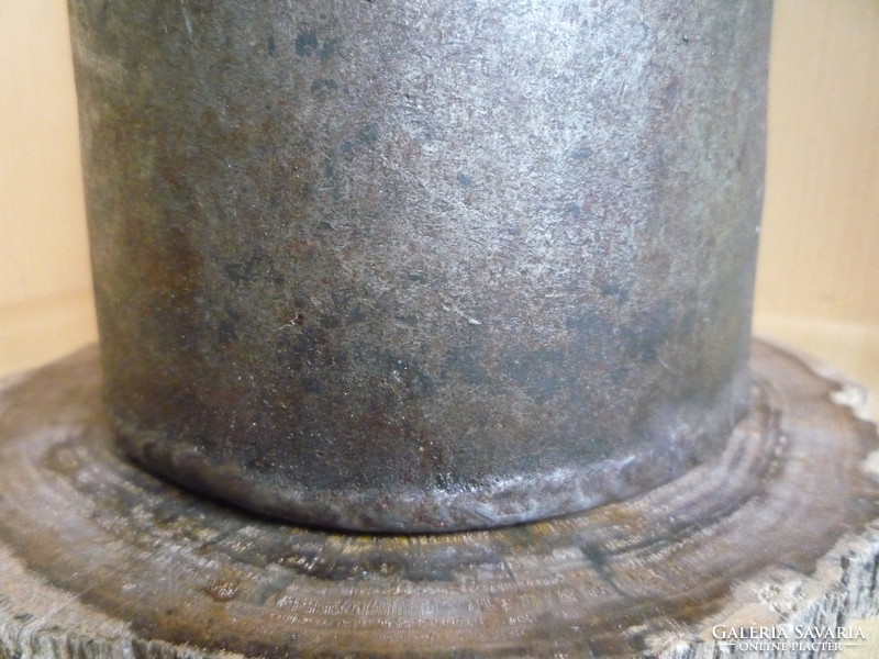 Vintage oil can.