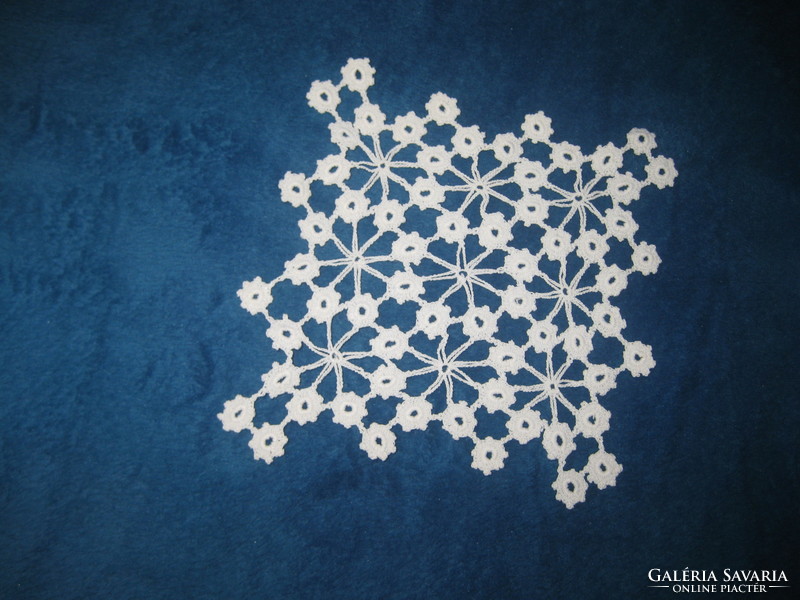 Crochet tablecloth, 12 x 12 cm
