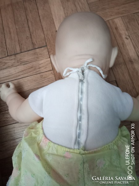 Elemes fejét mozgató élethű 58cm-es csecsemő baba 1970-80-as évekből