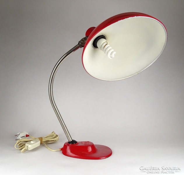 1E546 Bauhaus industrial design EAKV piros íróasztali lámpa