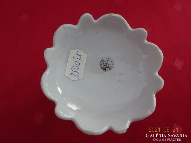 Yugoslav porcelain rose patterned candle holder, bottom diameter 7 cm. He has!