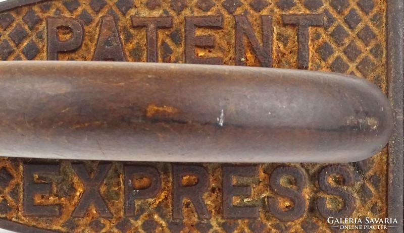 1E563 Antik Zagroczky Patent Express öntöttvas szenes vasaló