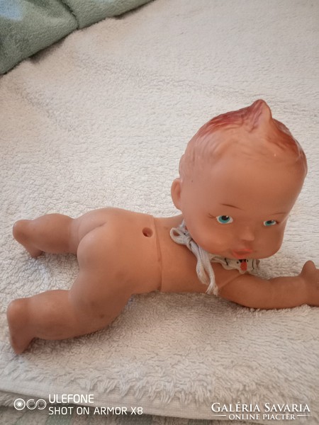 Ritka csecsemő baba az 1960-as évekből