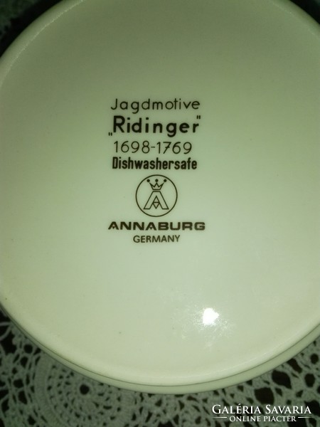 RITKA, ANTIk!  "Ridinger" vadászjelenetes kávés készlet, sosem használt, finom porcelán.