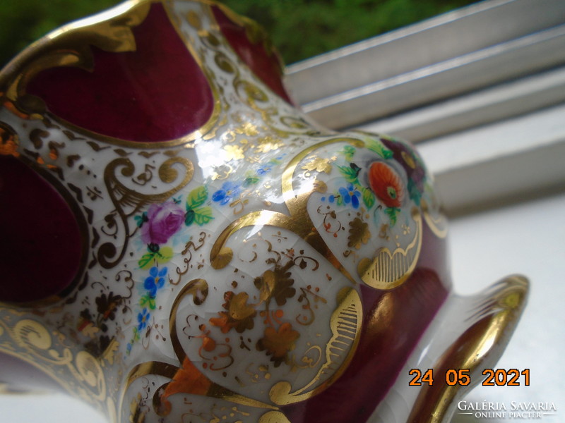 19.sz kézzel festett nagyon finom arany mintákkal és virágmintákkal opulensen aranyozott teás csésze