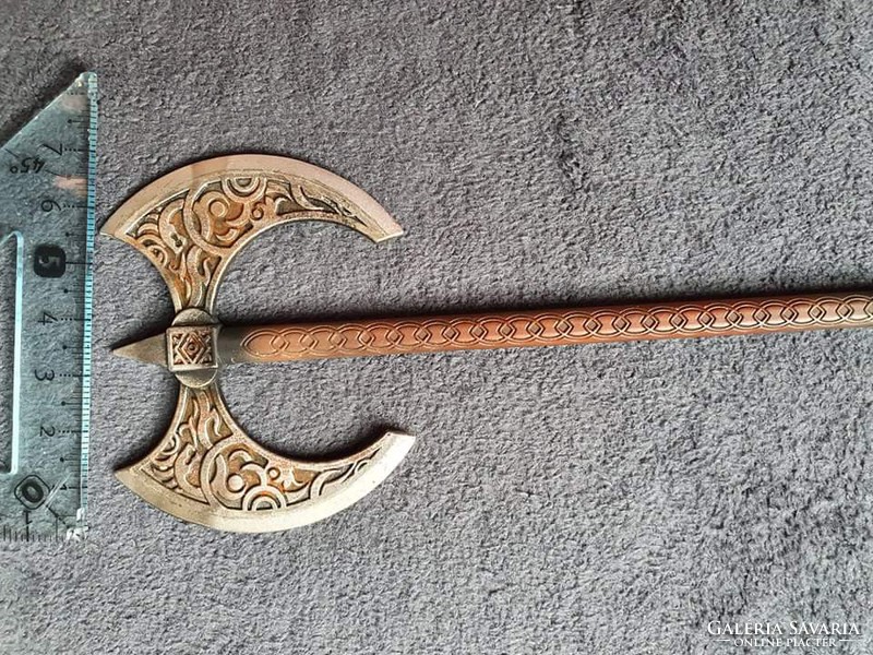 Viking rúnas egykezes csatabárd szakralis dísz eszköz 17cm