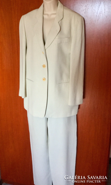 Mani original Italian women's lined suit, very good quality, beautiful, the brand speaks for itself!