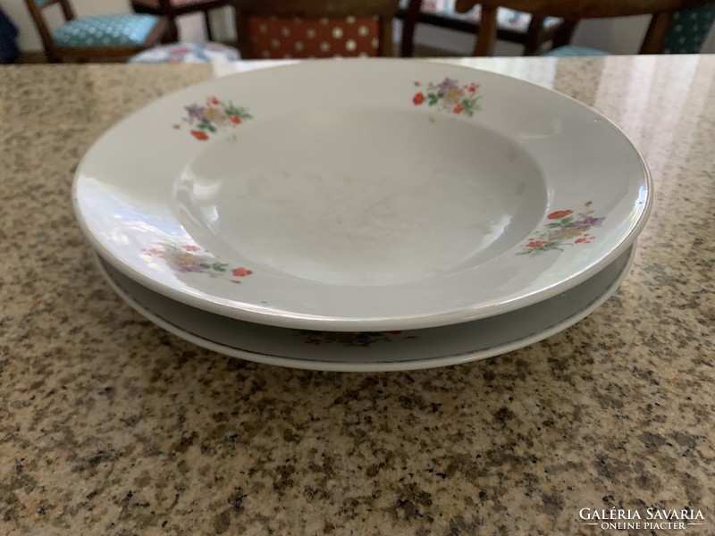Antik Hollóházi tányérok hiánypótlásra