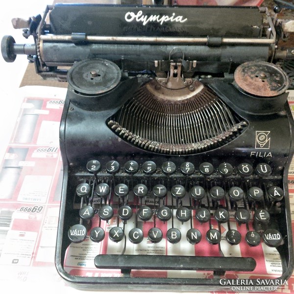 Olympia filia typewriter
