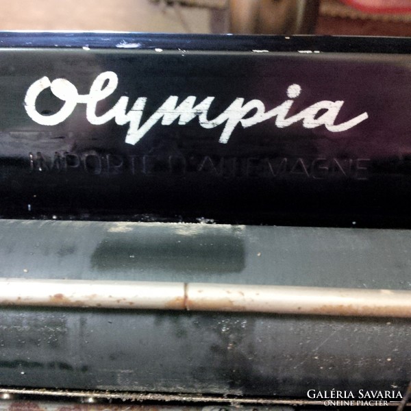 Olympia filia typewriter
