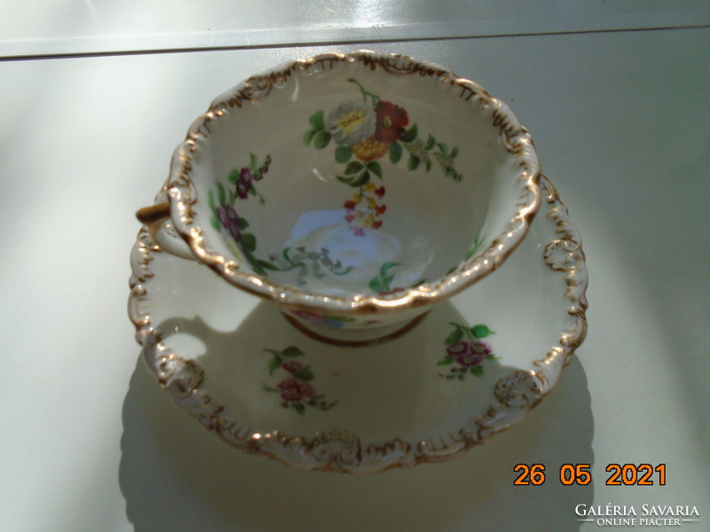 1846  Elbogen rátétes aranyozott dombormintákkal ,kézzel festett  virágmintákkal ,teás készlet