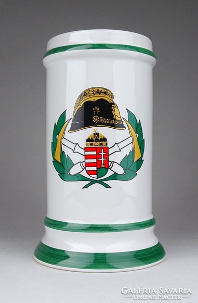 1E672 Címeres tűzoltó porcelán söröskorsó 18.5 cm