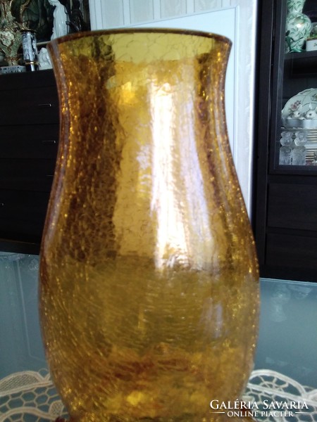Glass vase of industrial artist Jan Havelka with special shape and honey yellow color!