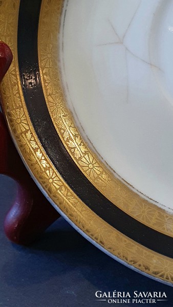 100-year-old hüttl tivadar porcelain small plate. Gold-rimmed saucer.