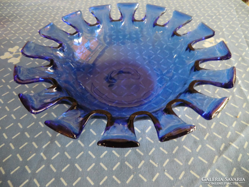 Kék asztali kínáló üvegtál 25 cm átmérővel