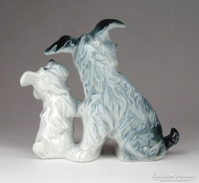 1E744 Régi porcelán foxi kutya pár