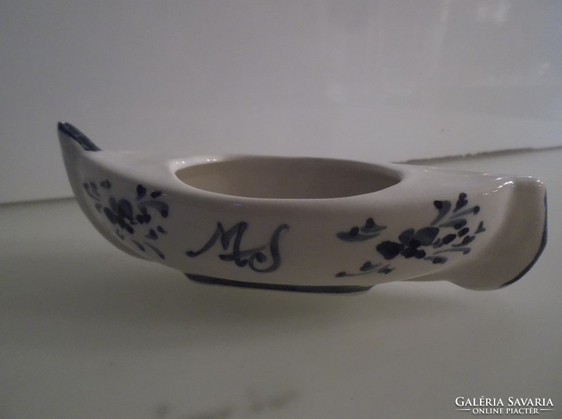 Salt holder - m.S - handmade - porcelain - Dutch - canoe-shaped - 12 x 4 x 3 cm - perfect