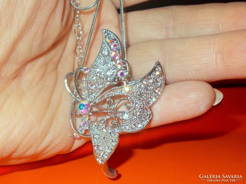 Dreamy! Crystallized swarovski elements butterfly white gold gold filled necklace