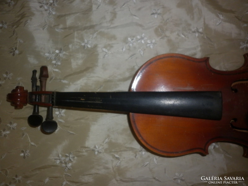 Old 1/2 Szeged violin
