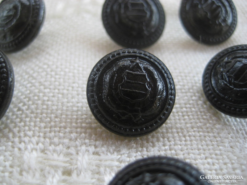 Bm. Police jacket buttons 7 pcs., old coat of arms----x