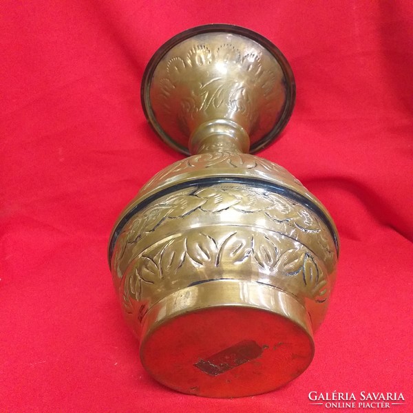 Copper, bronze handcrafted oriental vase.26.5 Cm.