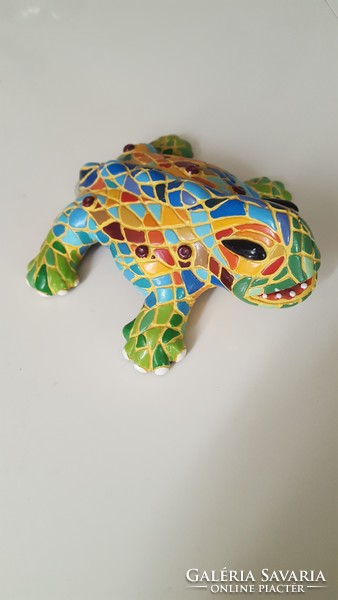 Art montfalcon, Barcelona, hand painted, mosaic lizard figure