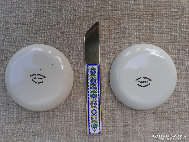 Fire enamel small decorative plate in good condition, together with a leaf-opening knife with a copper fire enamel handle