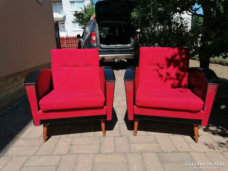 2 designer armchairs, club armchairs, exciting shape, very good condition, 28,000 for both