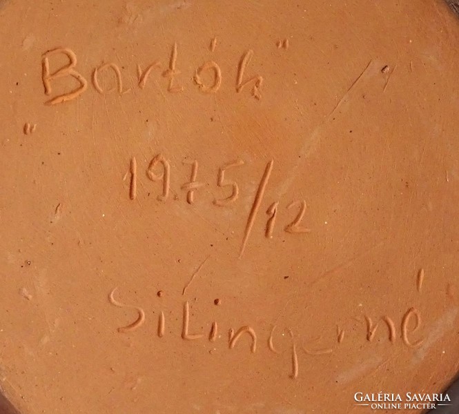 1F059 Régi jelzett SILINGERNÉ "Bartók" barna kerámia tál dísztál 19 cm
