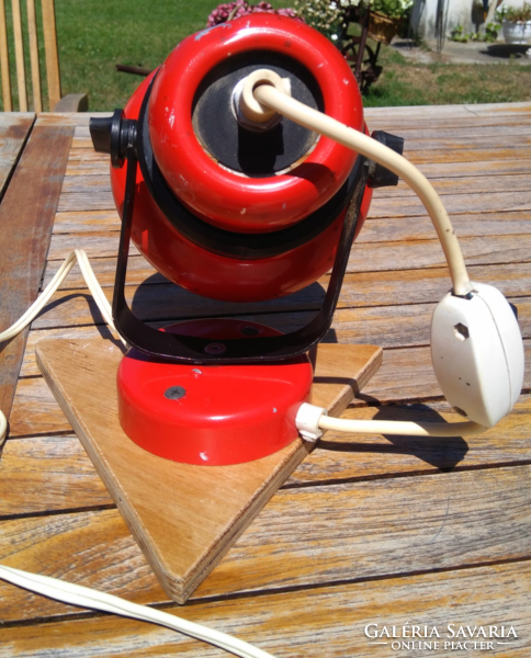 Retro space age red-black metal table and wall lamp, wooden base, tiltable, adjustable head, works