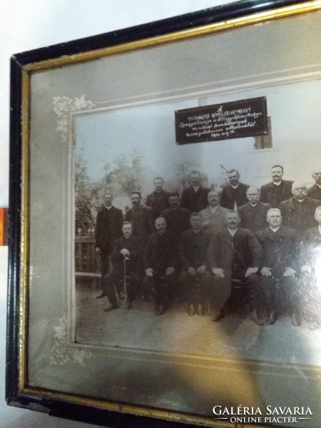 Antik fotó keretben 1910 " A Tótkomlósi Hitelszövetkezet fennállásának 10 éves jubileuma alkalmából"