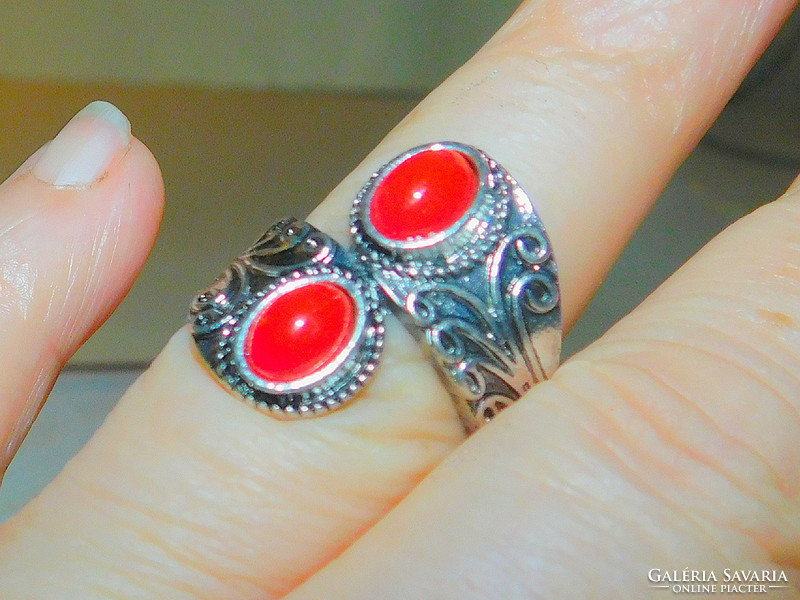 Coral red stone twisted ornate Tibetan silver ring 8