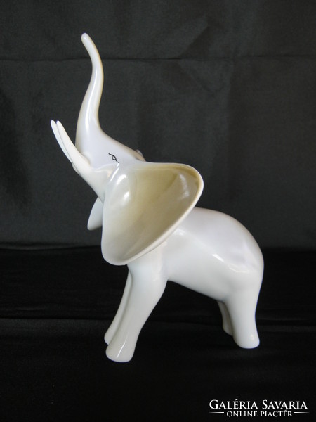 Hollóházi porcelán elefánt nagyobb méret