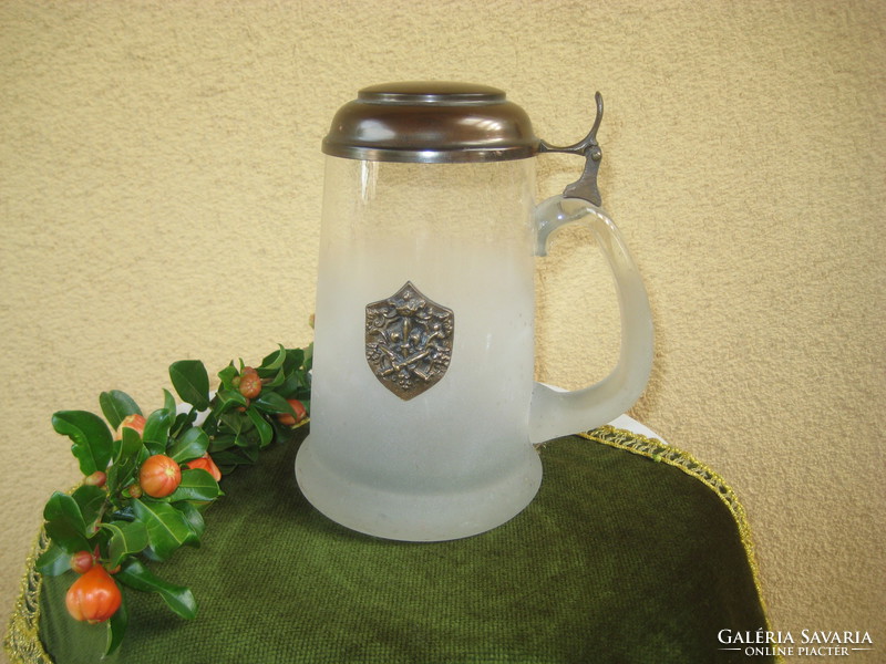 Bavarian beer keg, red copper mount with coat of arms on the side, sandblasted glass 0.5 l