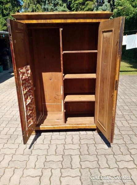 Korabeli biedermeier 1820  ruhás szekrény 2 ajtós