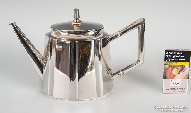 Silver teapot (11884)