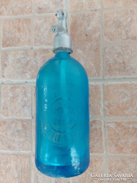 Soda bottle with some soda 31 cm 1 liter can be picked up in Budapest!