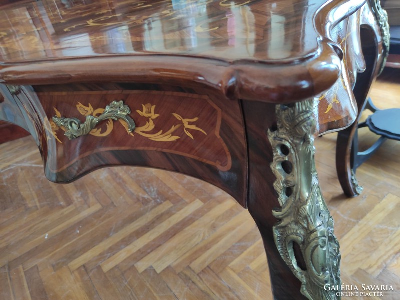 Intarziás fényezett XIV .Lajos stílusú íróasztal + szék