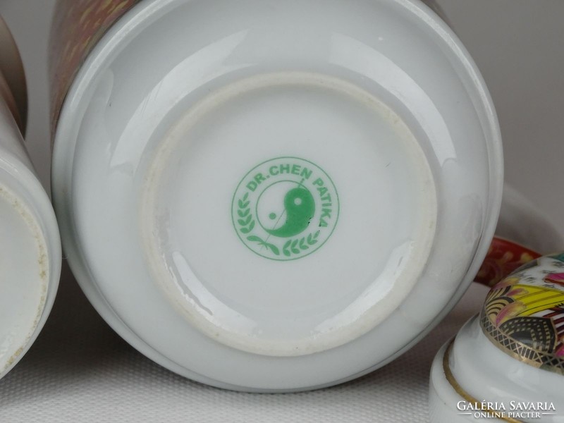 1F292 Kínai jelenetes porcelán teáscsésze szűrővel