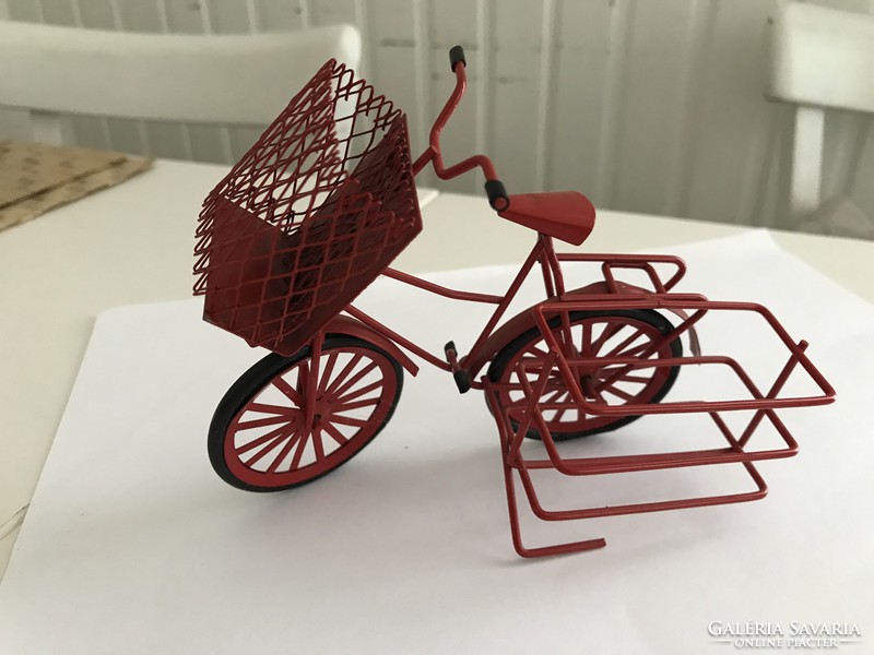 Retro bicycle model for table smoking set in red, 15 cm long, 10 cm high
